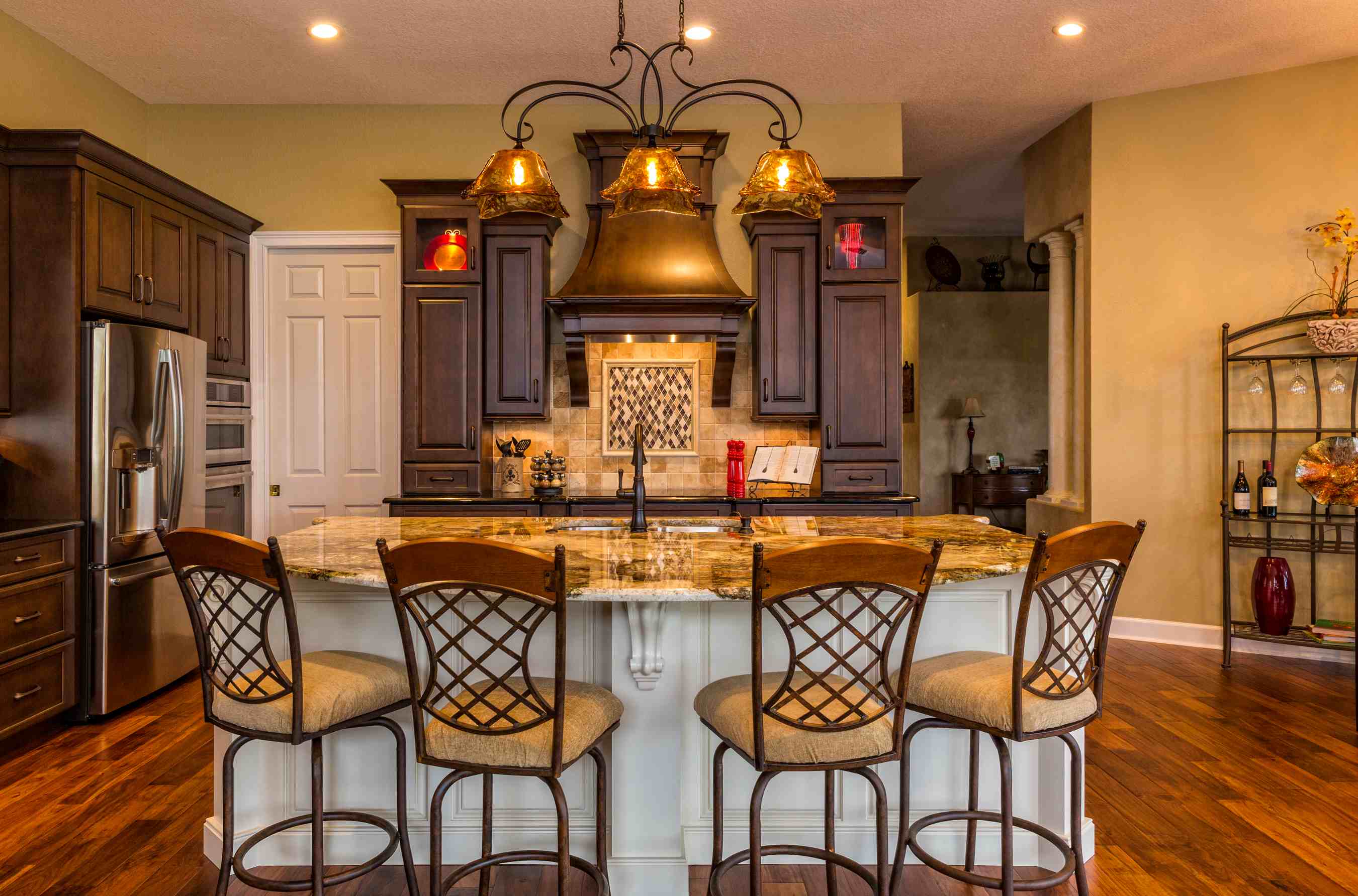 traditional kitchen cabinet