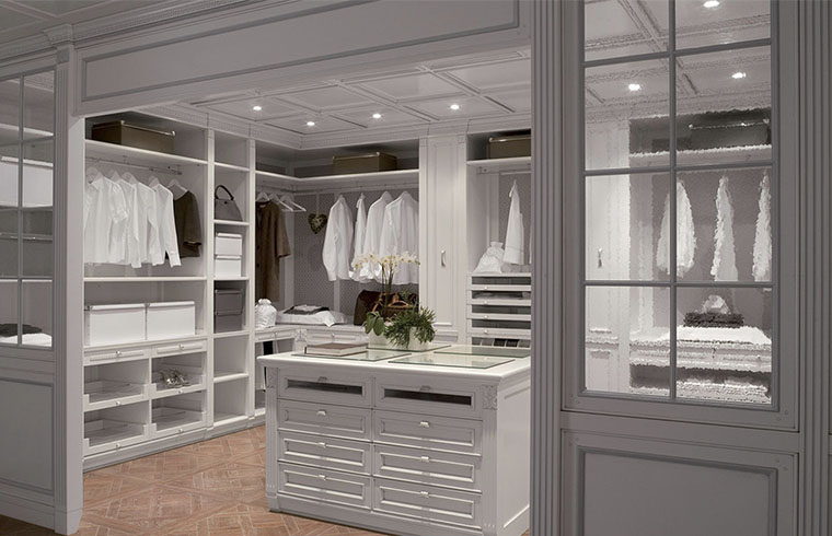 Luxury Design Walk In Closet