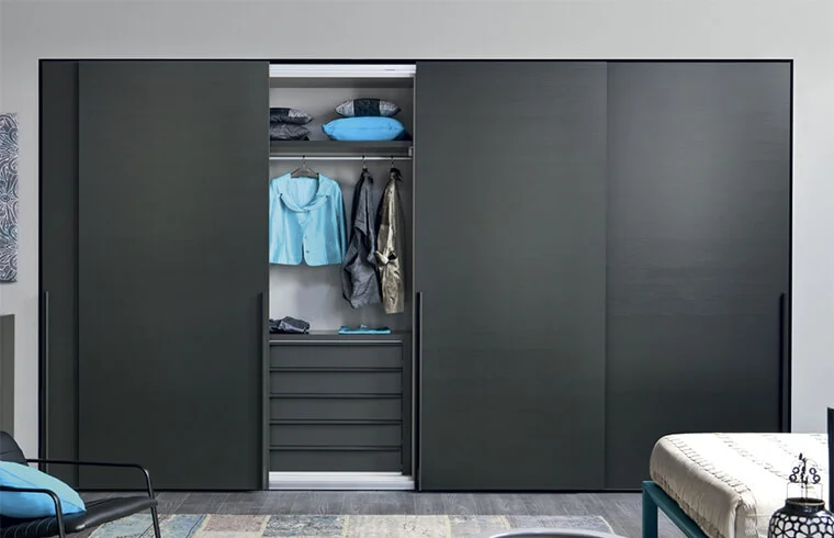 Finding the Best Fit for Your Home: Slide or Swing Door Wardrobe?