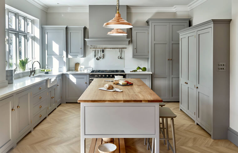 Quels types d'armoires de cuisine sont intemporels