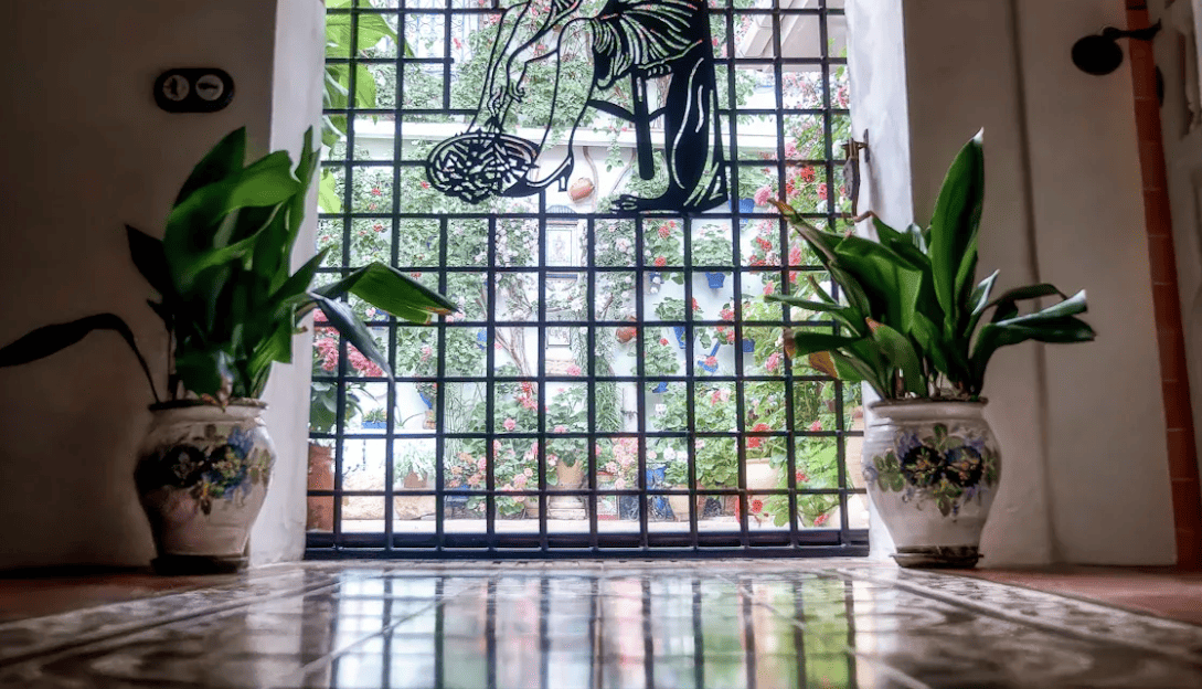 How to Choose the Perfect Custom Cabinets for Spanish Apartments