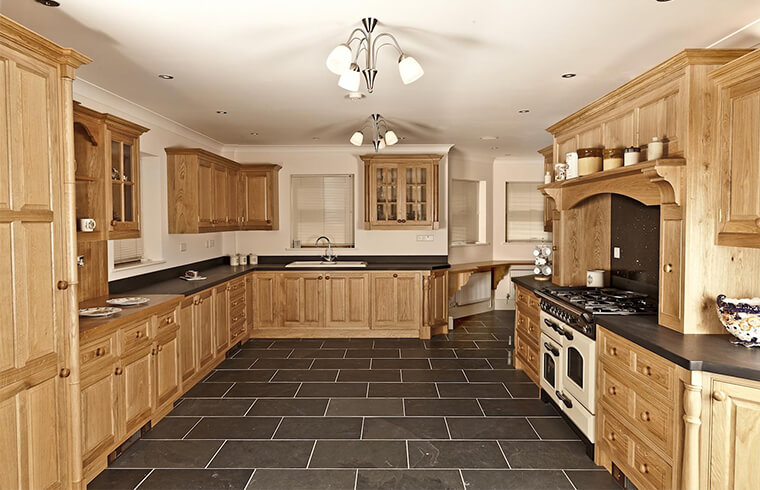 Maple vs. Walnut Wood Kitchen Cabinets: Which Material Is Right for Your Kitchen?